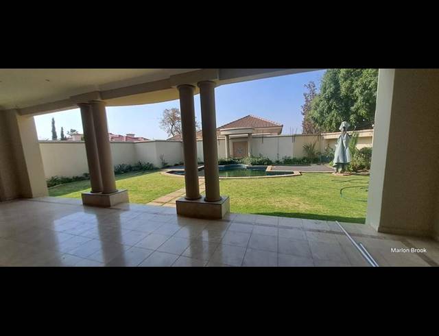 5 BEDROOM PROPERTY TO RENT IN SANDHURST